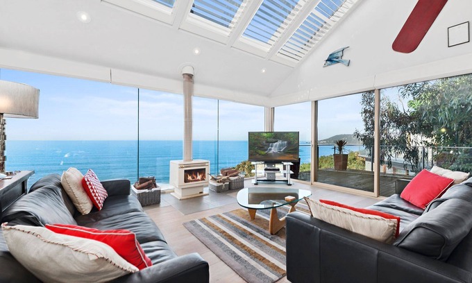 Lorne House | Summerhills - Breath taking views