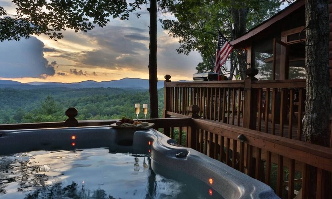 Ellijay Cabin | Summit House