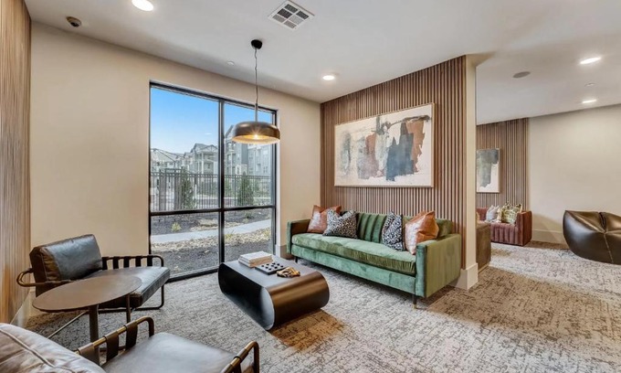 Crestline Heights Apartment | SUMMIT PROPERTY