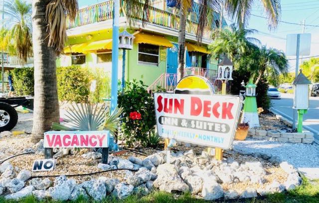 Fort Myers Beach Hotel | Sun Deck Inn & Suites