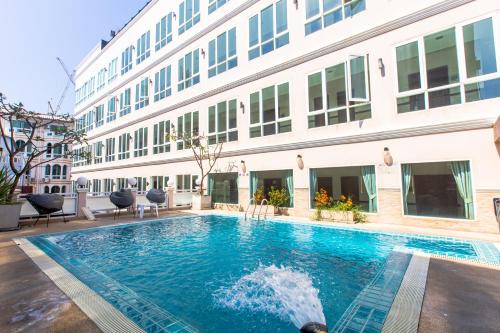 South Pattaya Apartment | Sun Sky Resort Near Beach
