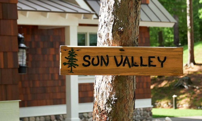 Manitowish Waters House | Sun Valley Luxury Lake Home - Newer Construction on Sandy Shore of Spider Lake