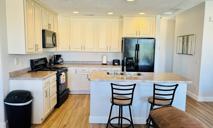 Mesquite Condo | Sunbeam Springs by Mesquite Vacation Rentals with Community Amenities and $510 in free daily activities