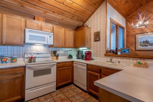 Elkhorn Village House | Sunburst Condo 2749