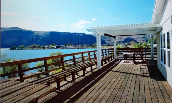 Sunland Estates House | Sunland Cove Beach House