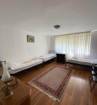 Mejë Apartment | Sunlit City Apartment Gjakova