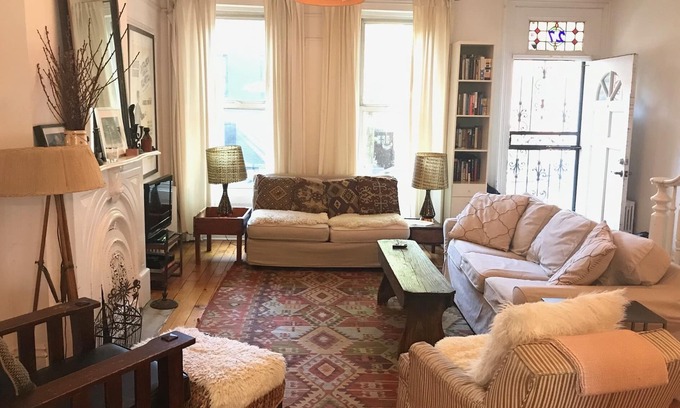 Gowanus House | Sunny, charming duplex in best Brooklyn 'hood