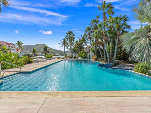 Simpson Bay House | Sunny Days at Simpson Bay Yacht Club