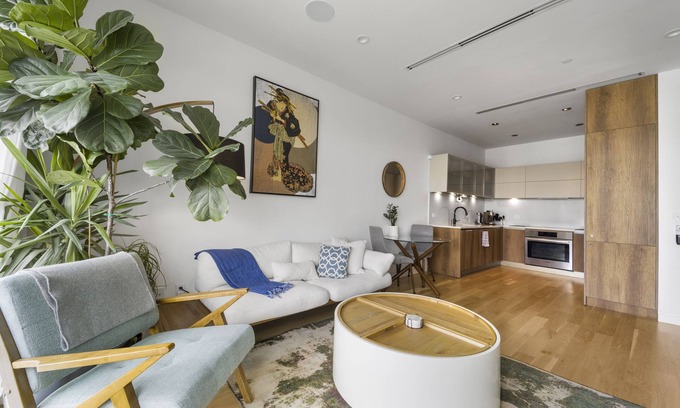 Bushwick Apartment | Sunny Oasis : W/D, Central Air, Desk & Free Park