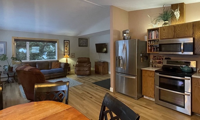 Seward House | Sunny ranch style home large yard pet friendly