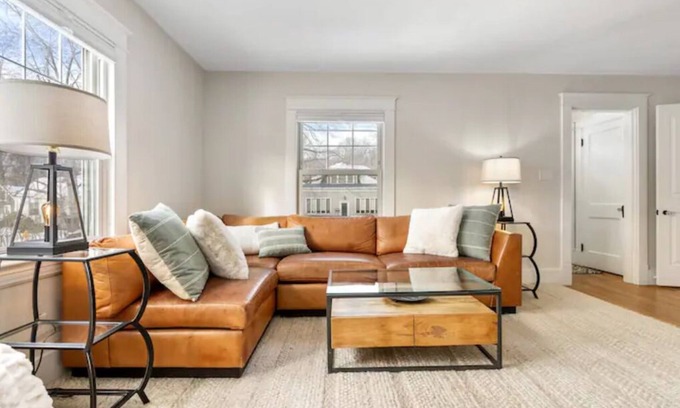 Southern Coast Apartment | Sunny Saco minutes from downtown and beach