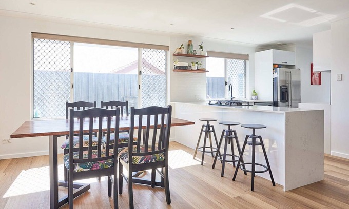 Karrinyup House | Sunny Scarborough Stay-Freshly Renovated!