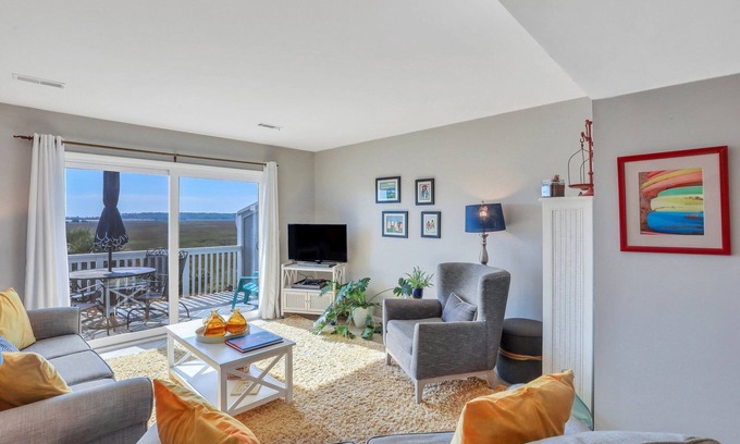 Saint Helena Island Condo | Sunny Spot…Best Views