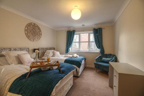 Wakefield Apartment | Sunnydale Serviced Apartments - Central Wakefield, spacious apartment