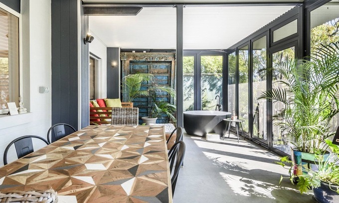 Killcare Heights House | Sunnyside House by HolidayCo.