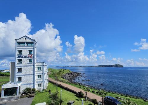 Seongsan House | Sunrise Castle Pension
