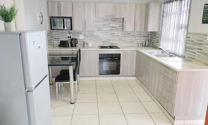 Silverton Apartment | Sunrise Guesthouse
