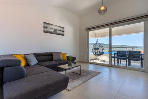 Cres Apartment | SUNRISE ISLAND LOFT