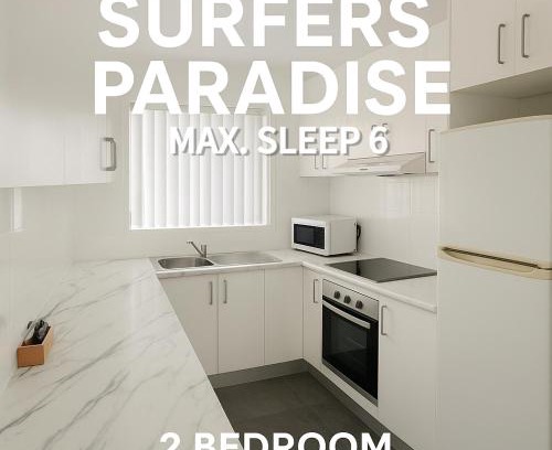 Surfers Paradise House | Sunrise Lodge Apt 5 - Renovated 2BR - Ground Floor and Pool