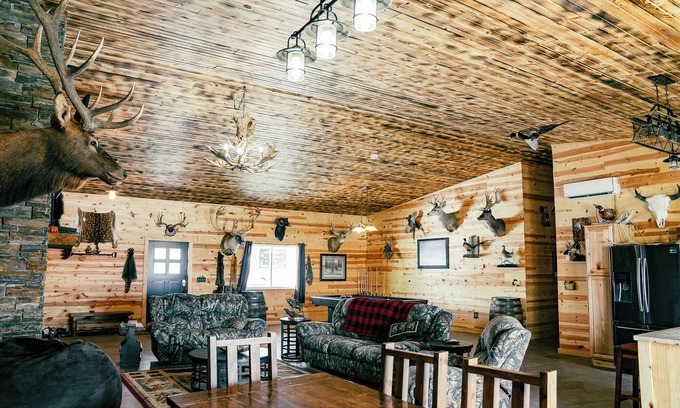 Fedora Cabin | Sunrise Lodge ~ Your Adventure Awaits