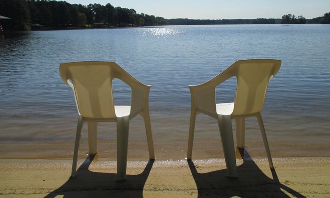 Henrico House | "Sunrise on the Lake" Small Private Beach on Pea Hill Creek