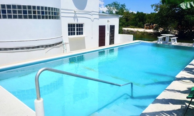 Belize City Apartment | Sunrise Sea View 2-bed Studio w Pool & Deck, 1stFl