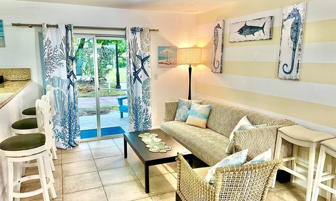 Alice Town Condo | Sunset Haven-Bimini Bay 3 Bedroom Vacation Home
