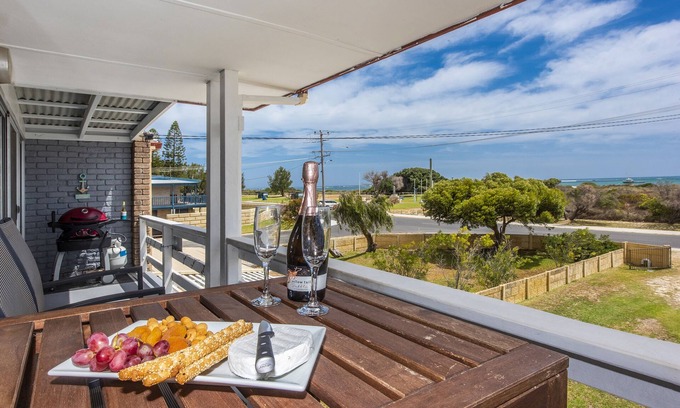 Lancelin House | Sunset View- Magnificiant Ocean Views