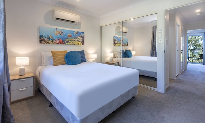 Hamilton Island Apartment | Sunset Waters 1 by HamoRent on Hamilton Island
