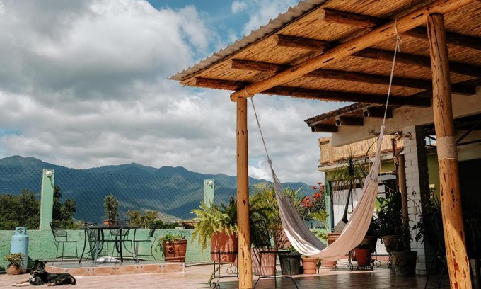 Barrio de Xochimilco Villa | Sunshine House - Made by artists