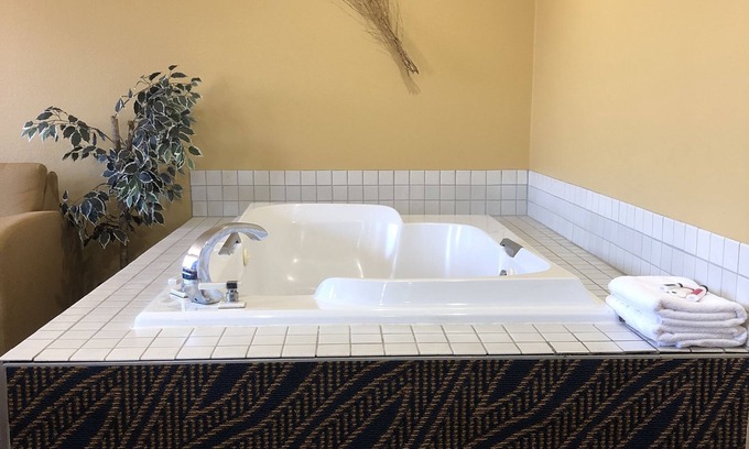 Cedar City Hotel | Super 8 by Wyndham Cedar City