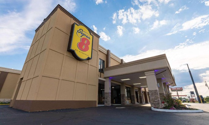 Goldsboro Hotel | Super 8 by Wyndham Goldsboro