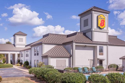 Greer Hotel | Super 8 by Wyndham Greer/Spartanburg Area