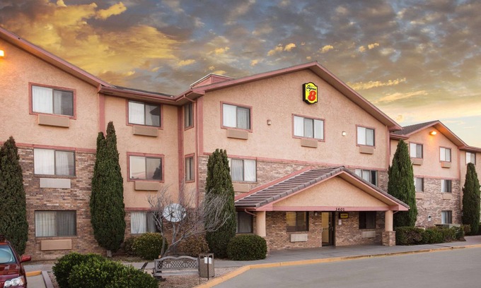 Kingman Hotel | Super 8 by Wyndham Kingman