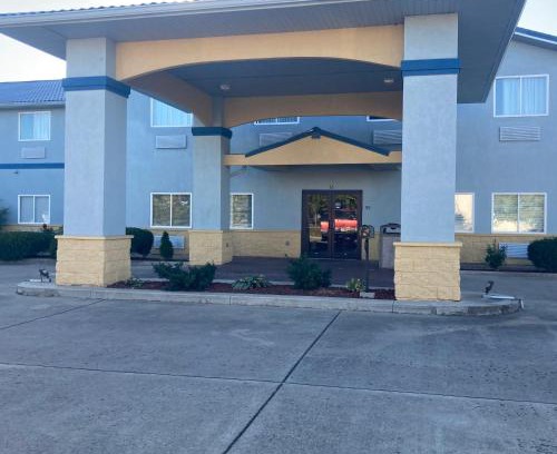 Martinsville Hotel | Super 8 by Wyndham Martinsville