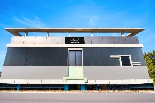 Dhanbad Hotel | Super Collection O Hirak Road Dhanbad formerly Hirak Inn