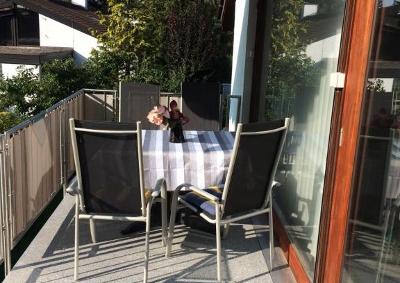 Cadolzburg Apartment | Super XXL Ferienwohnung 73 qm, mit Balkon