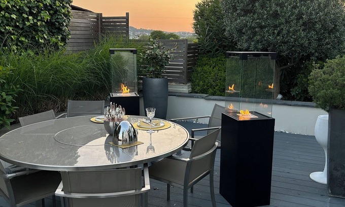 Neuilly-sur-Seine Apartment | Superbe Toit Terrasse Spacieux, Havre de Paix, 10' Centre Paris, vue Tour Eiffel