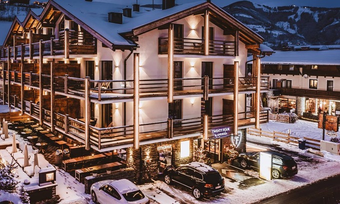 Kaprun Apartment | Superior Double Room - 24 by Avenida Hotel & Residences Kaprun