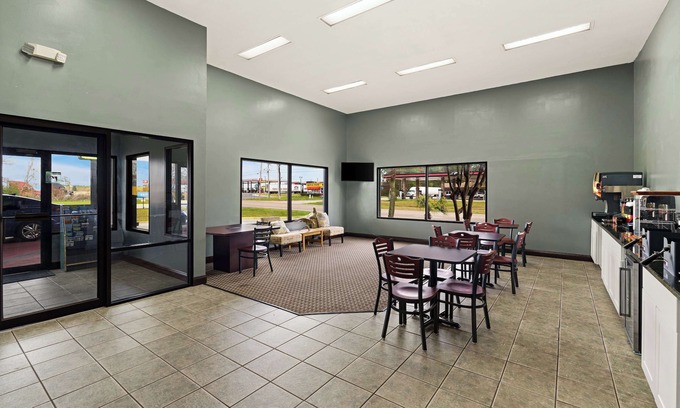 Gulfport Hotel | SureStay by Best Western Gulfport