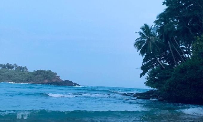 Dickwella House | Surf Villa - Right in front of Hiriketiya beach - 1 min to beach
