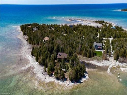 Miller Lake House | Surrounded By Water, W Hot Tub & Lounges