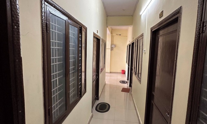 Bullawala Apartment | Swagat Guest House
