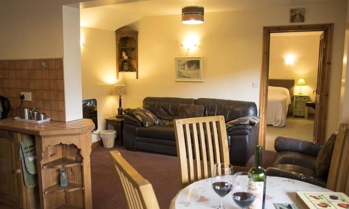 Burgh le Marsh Cottage | Swallow Cottage - The Chestnuts Holiday Cottages