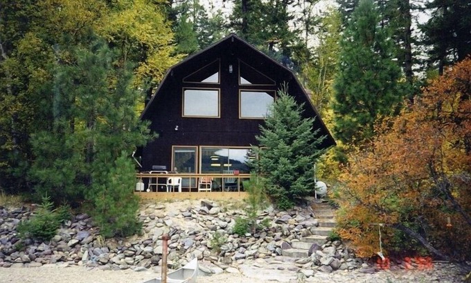 Bigfork House | Swan Lake House - 100 Feet of Waterfront-2bd 2bath