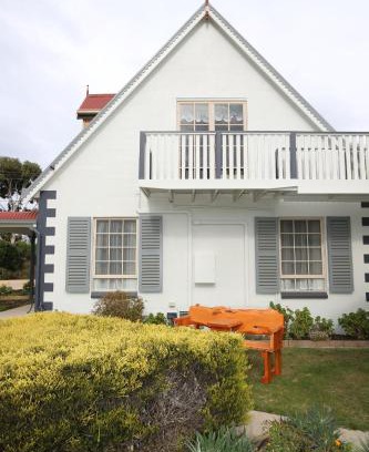 Swansea Resort | Swansea Cottages & Lodge Suites