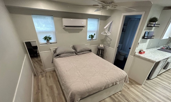 Azalea Park Apartment | Sweet Guest Suite - Private Entrance Mother-In-Law Suite / ≤30min to everything