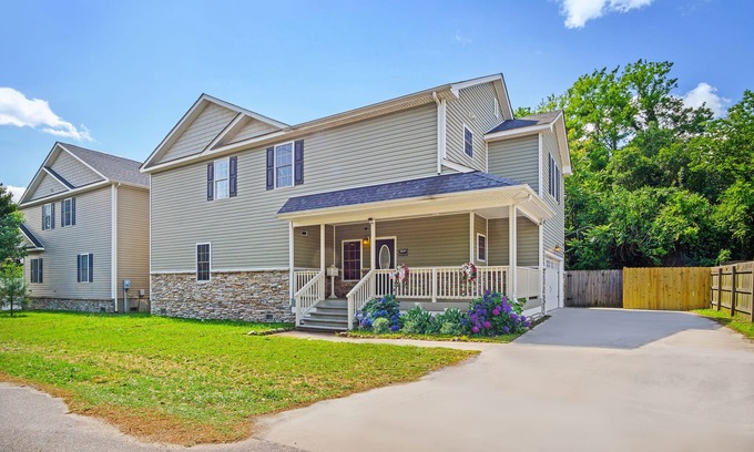 East Ocean View House | Sweet home steps away from beach with Fenced yard. Pet-Friendly!