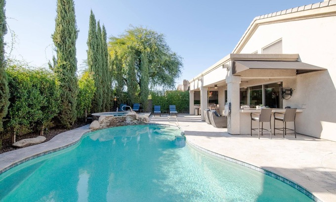 Kierland House | SWSSWineDownHouse Private Pool Walk to Kierland Commons