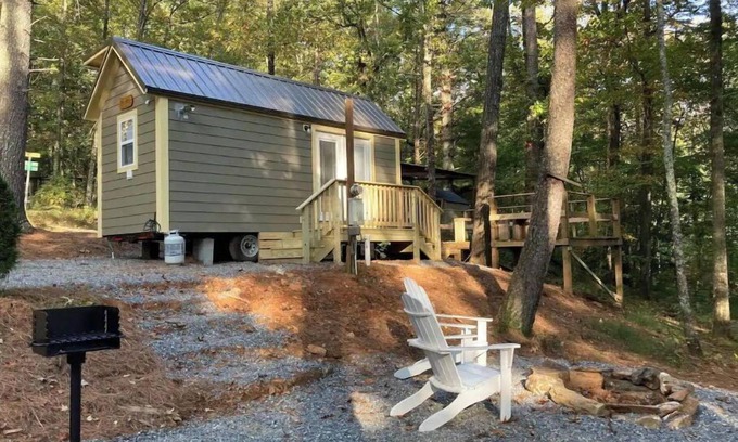 Clarkesville Cabin | Sycamore Tiny Home at Bleu Canoe Campground